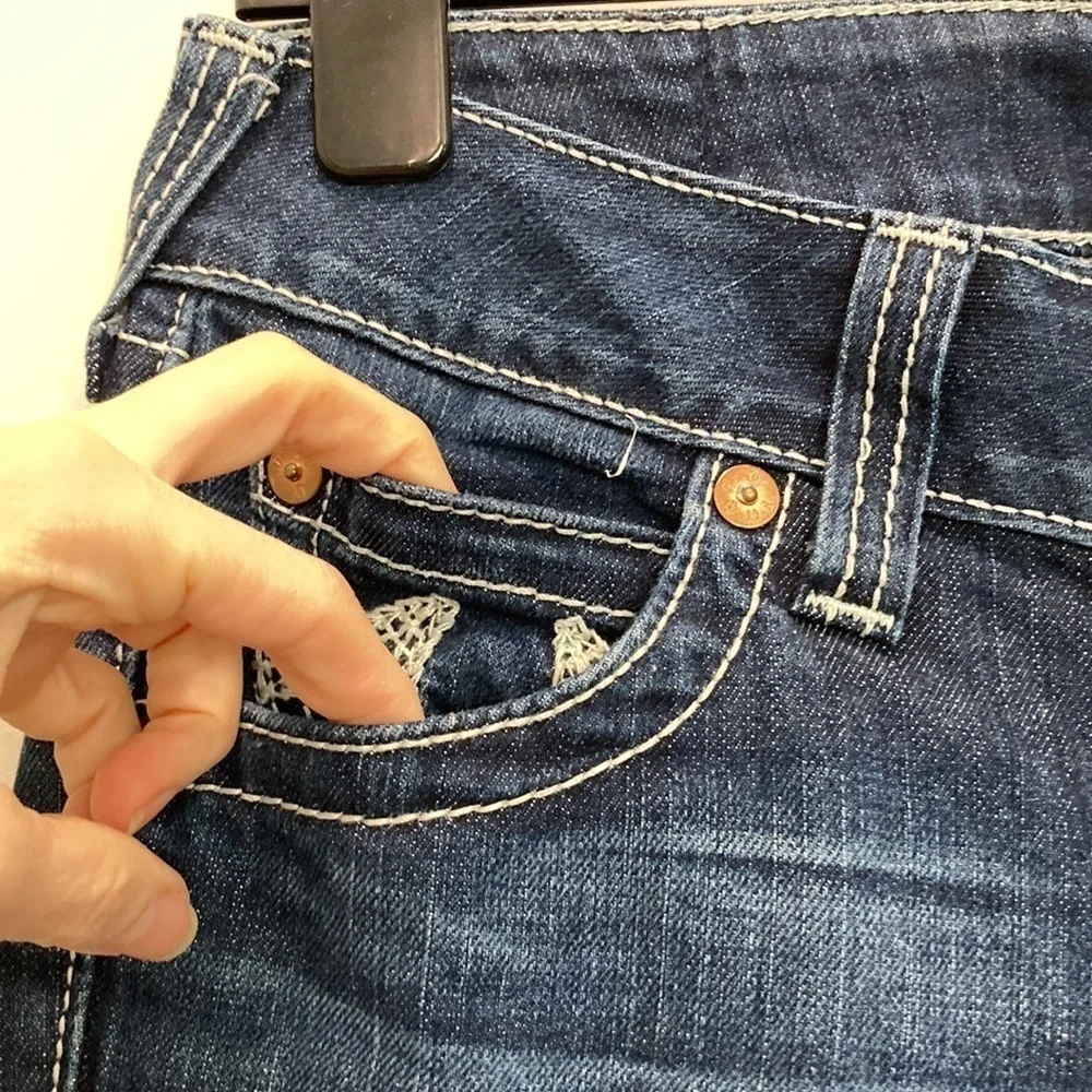 TRUE Religion Low Rise Straight Jean 27 - Picture 8 of 14